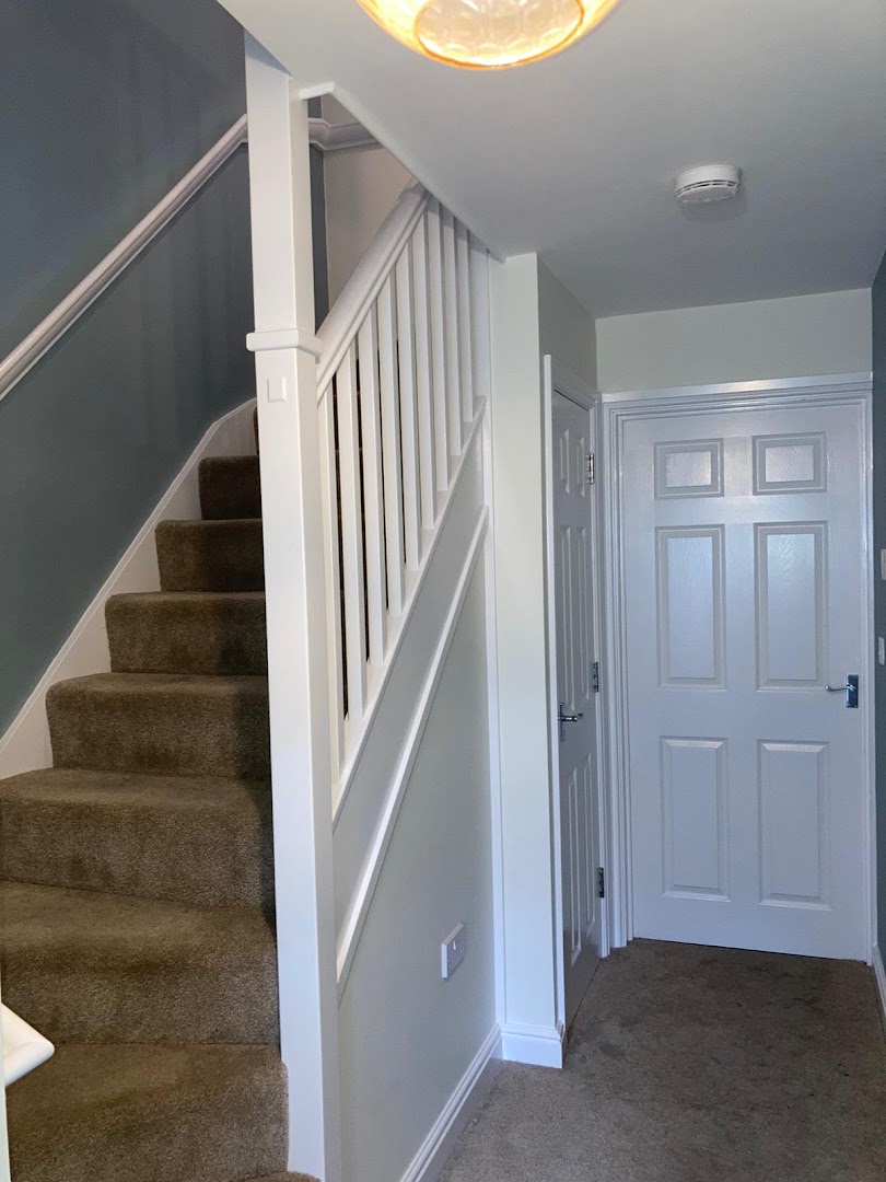 A Woman's Touch Lady Painter & Decorator — Photos 12